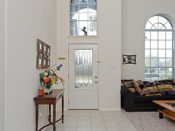LOTS OF NATURAL LIGHT THROUGHOUT