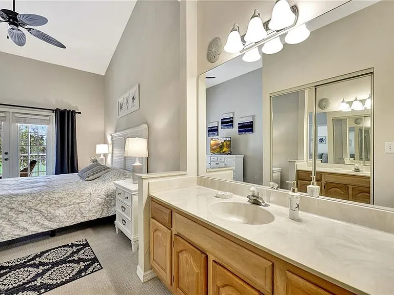 8228 Twelve Oaks Cir #323 — Photo 17