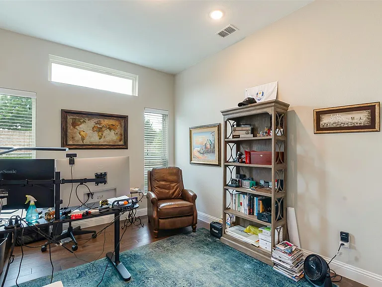 12818 Caterpillar Dr — Photo 18