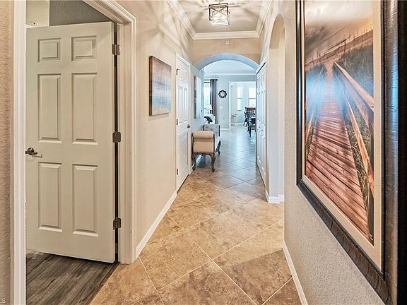 3rd image of 9727 Acqua Ct Unit 423