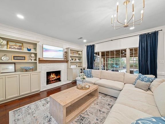 5th image of 1863 Brooksedge Dr