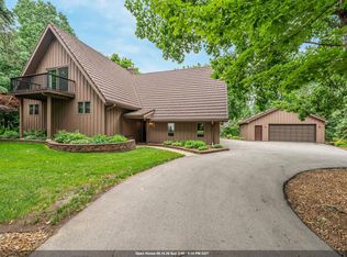 63 Crestview Dr, Hortonville, WI 54944