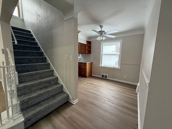 2nd image of 1668 Harwich Rd