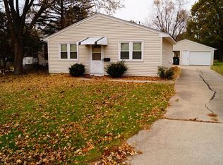 2672 Fruitland Blvd SW, Cedar Rapids, IA