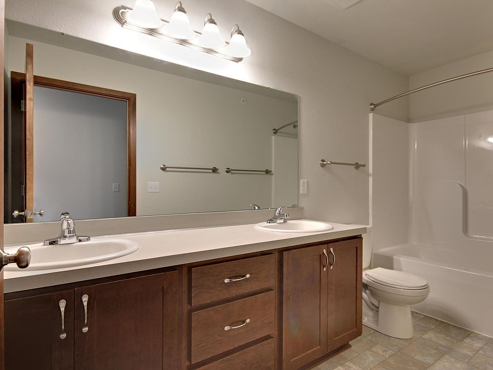 1st image of 6228 Blendon Dr APT 204
