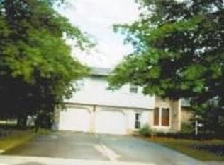 906 Goldenrod Dr, Bellevue, OH 44811