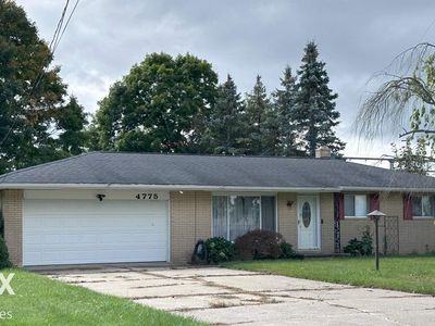 4775 Hepburn Pl, Saginaw, MI, 48603