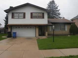 624 Leahy Cir, Des Plaines, IL 60016
