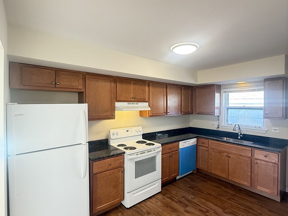 1st image of 1246 S 57th Ave #10