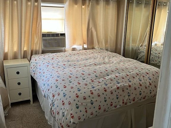 4th image of 514 San Antonio Way