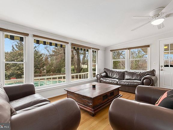 5th image of 9329 Harvey Rd