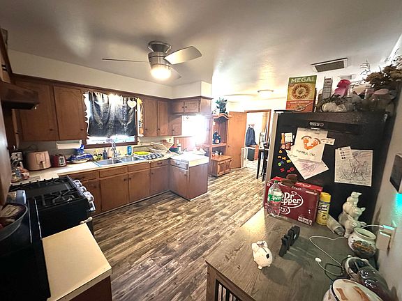 5th image of 1409 Floydada St
