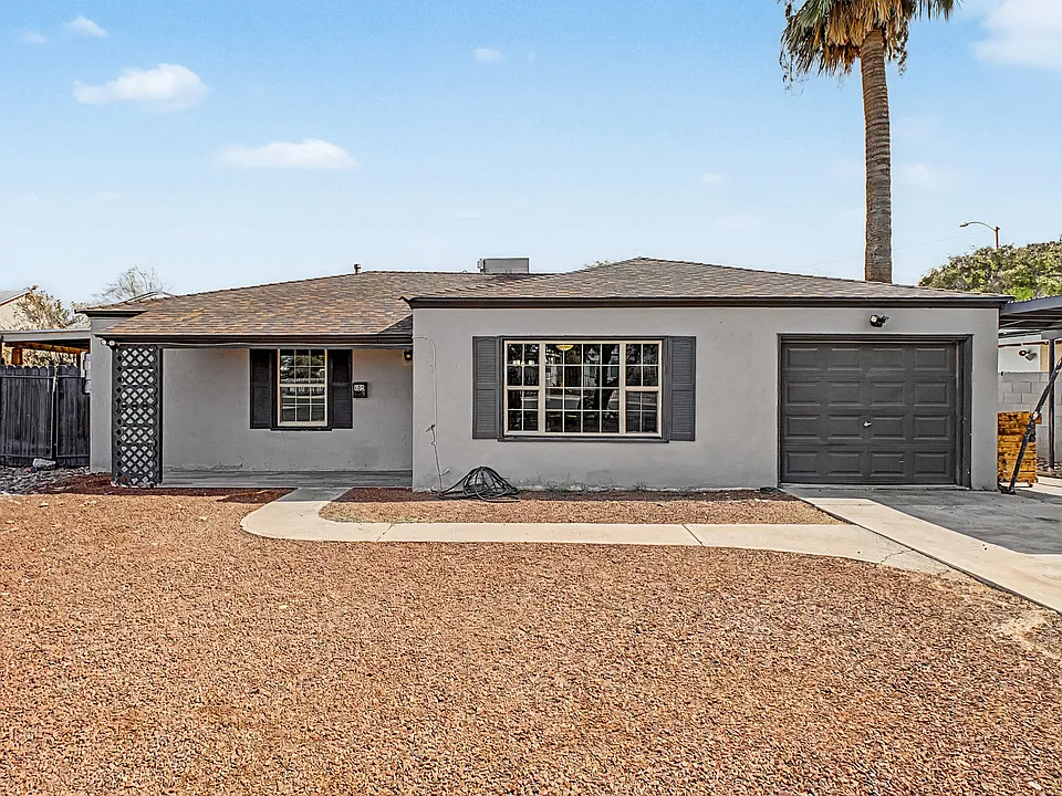 105 N Los Robles Dr