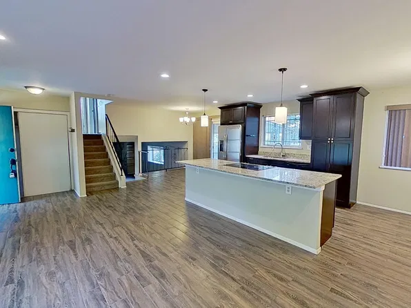 551 S Field Ct, Lakewood, CO 80226