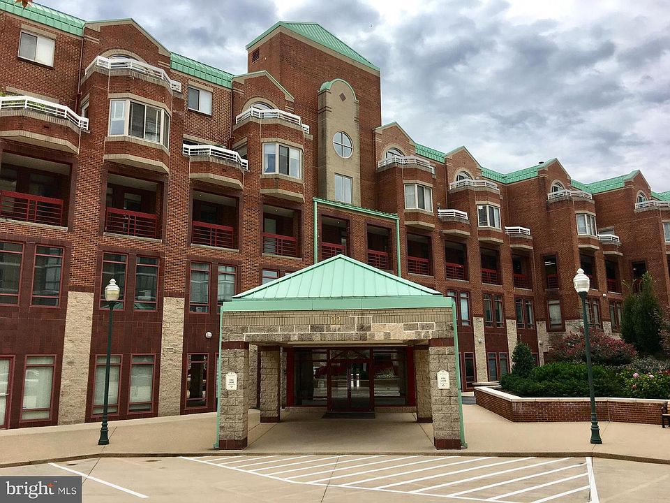 1st image of 22 Courthouse Sq APT 407