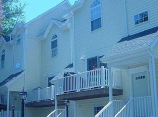 54 Myrtle Ave APT 6, Stamford, CT 06902