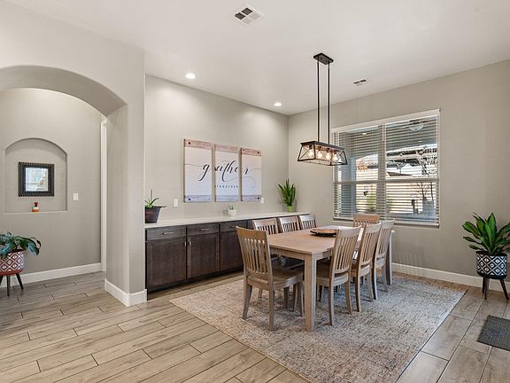 5th image of 6009 Buckthorn Ave NW