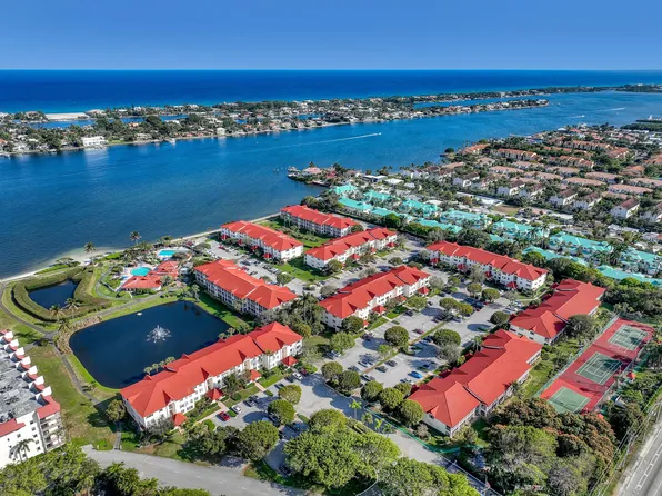 105 Half Moon Circle #F1, Hypoluxo, FL 33462