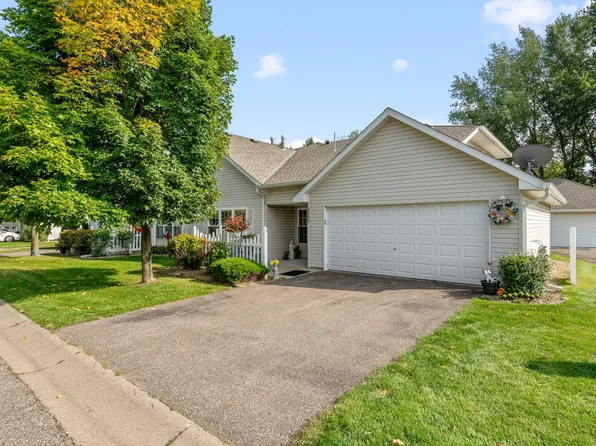 6866 Blackhawk Trl #12, Inver Grove Heights, MN 55077