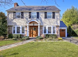 6 Lorraine Rd, Summit, NJ 07901