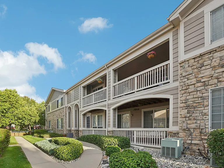 4271 S Blackhawk Cir #2C — Photo 37