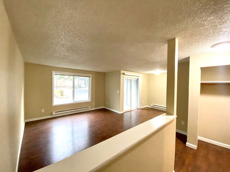 1st image of 12615-12623 Lincoln Ave SW #23-1