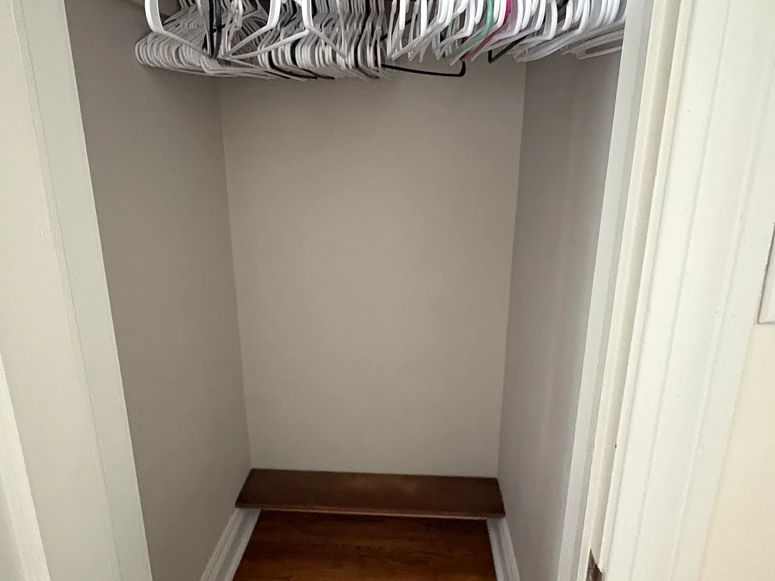 3 bed, 972 sqft, $500 — Photo 2