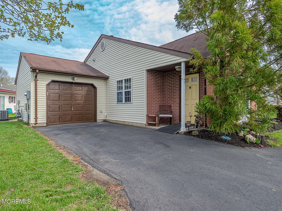 1st image of 45 Datchet Close
