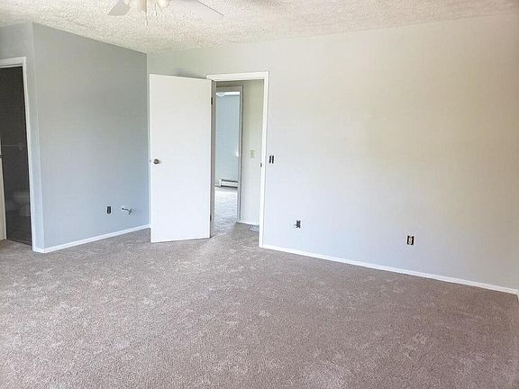 5th image of 723 Peachtree Pl #723