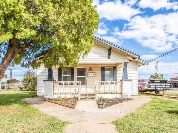 919 Tilford Ave, Ralls, TX 79357