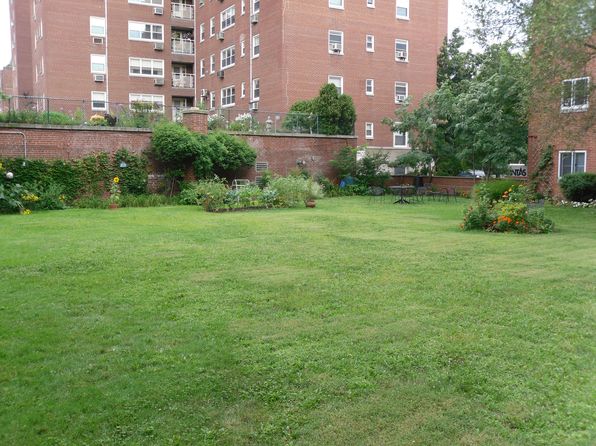 14014 Shaker Blvd #305