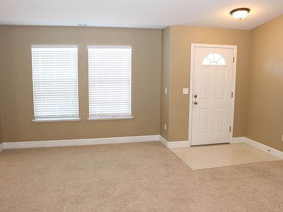 5th image of 36712 Avenue 12