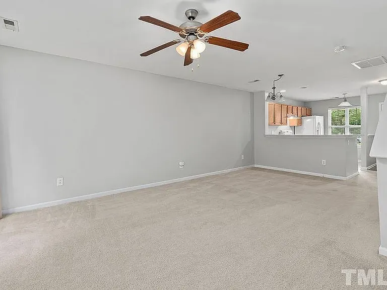 216 Harbor Haven Dr — Photo 8