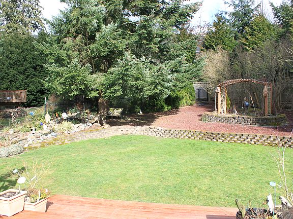 3rd image of 4213 152nd St SW