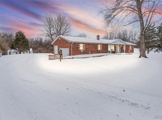 5251 Miles Station Rd, Shipman, IL 62685