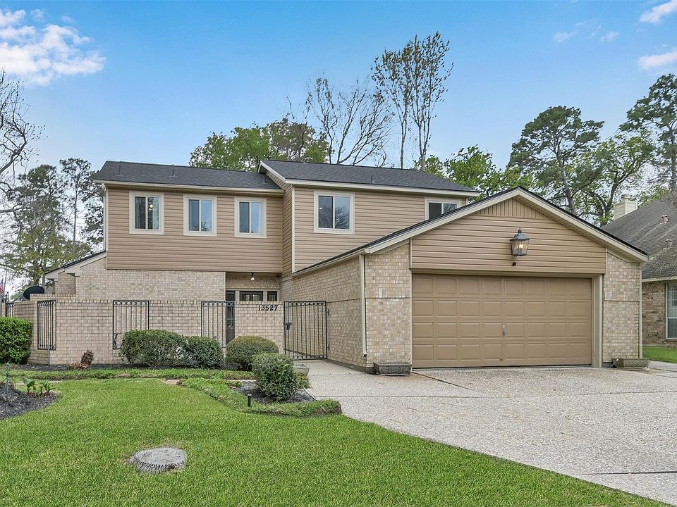 1st image of 13527 Summer Hill Dr