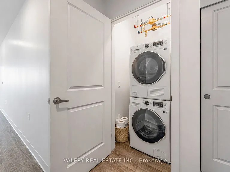 155 King St N #606 — Photo 6