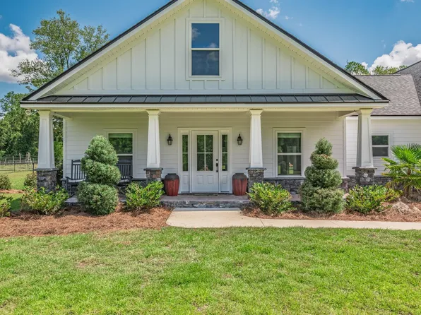 107 Sawmill Ct, Crawfordville, FL 32327