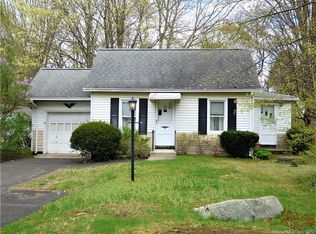 5 E Pembroke Rd, Danbury, CT 06811