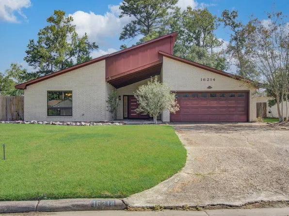 16214 Coral Bay St, Crosby, TX 77532