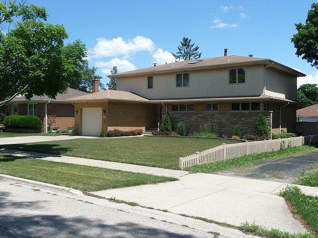 1st image of 2255 Stratford Ave