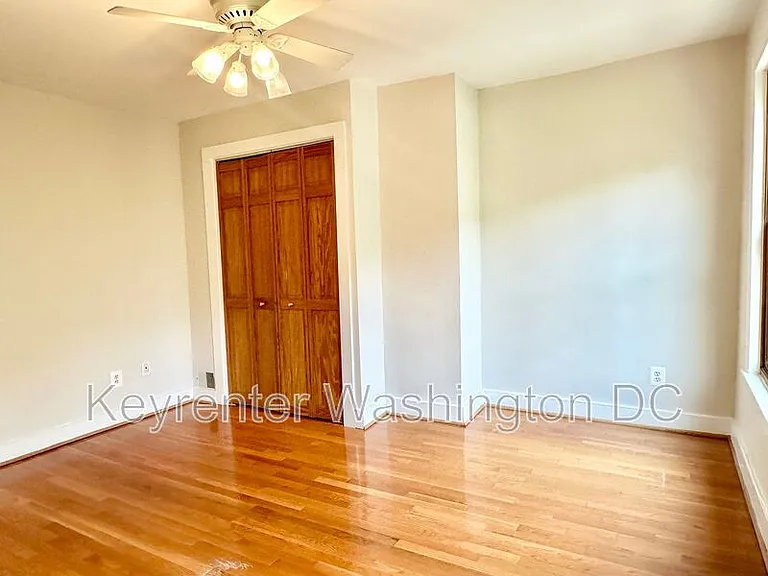 1528 8th St NW — Photo 16