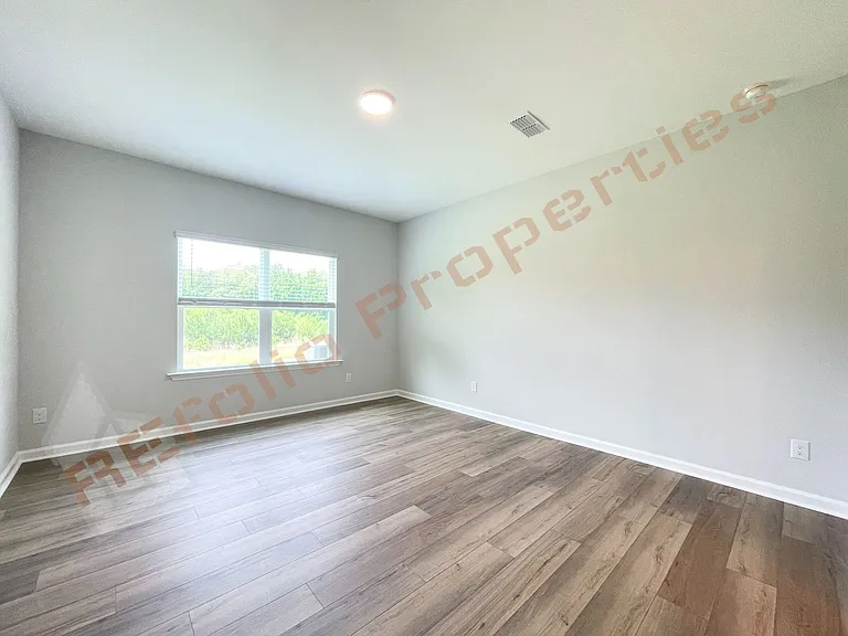 1605 Immagene Way — Photo 10