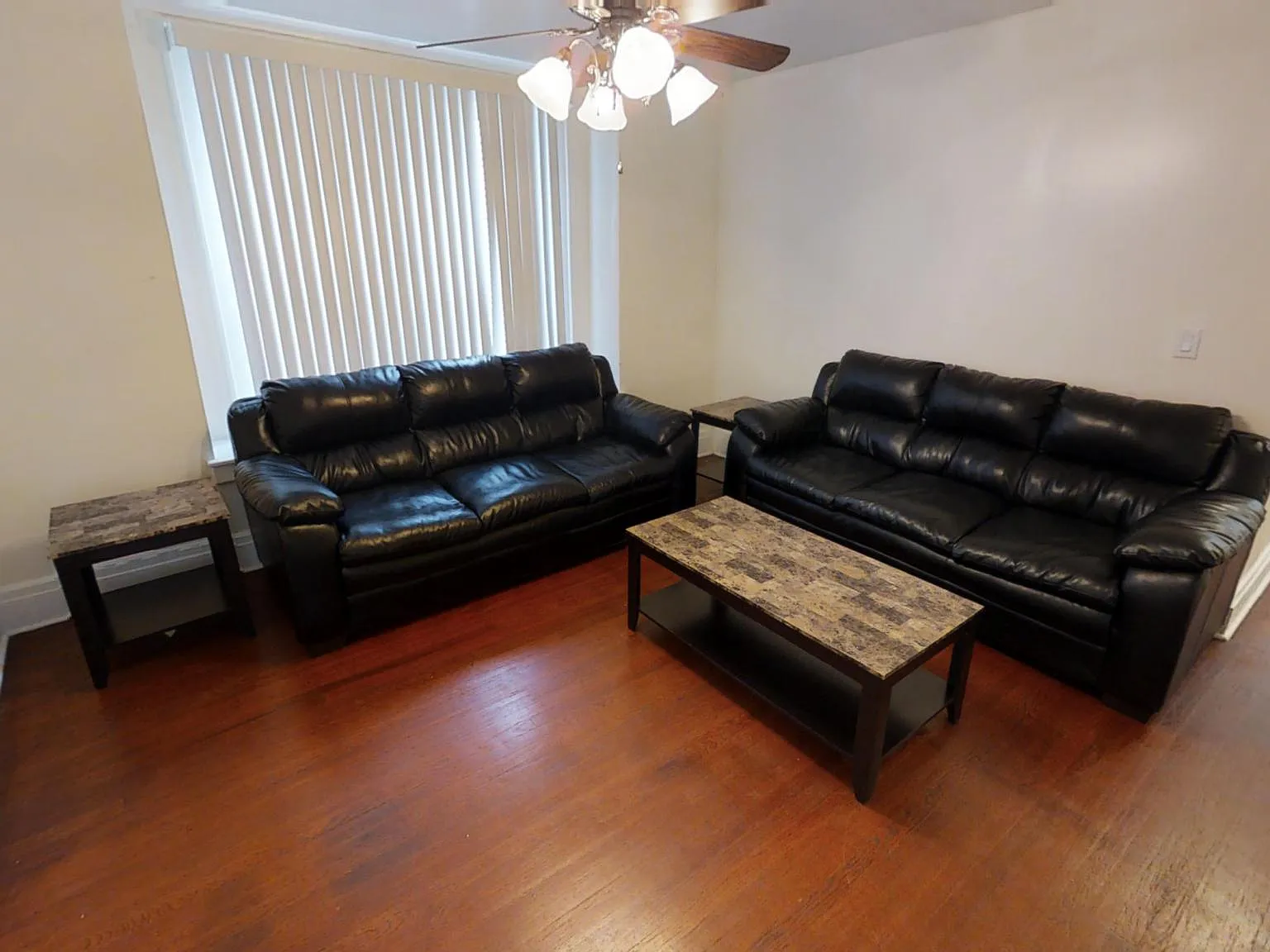 4 bed, $2,900 — Photo 3