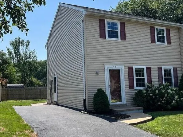 306 Dohner Dr, Lancaster, PA 17602