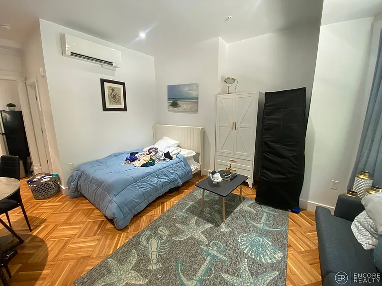 21 Regent Cir #4 — Photo 5