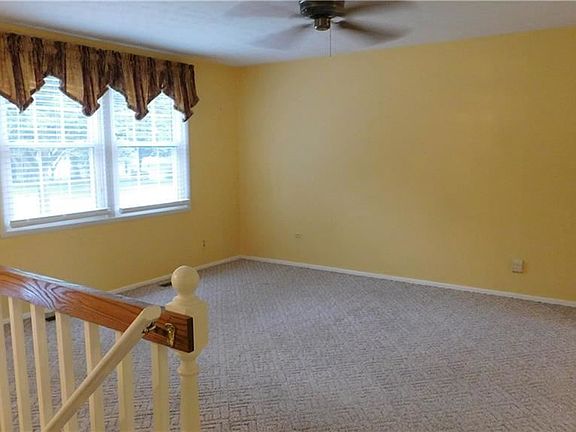 2nd image of 1049 Verona Dr