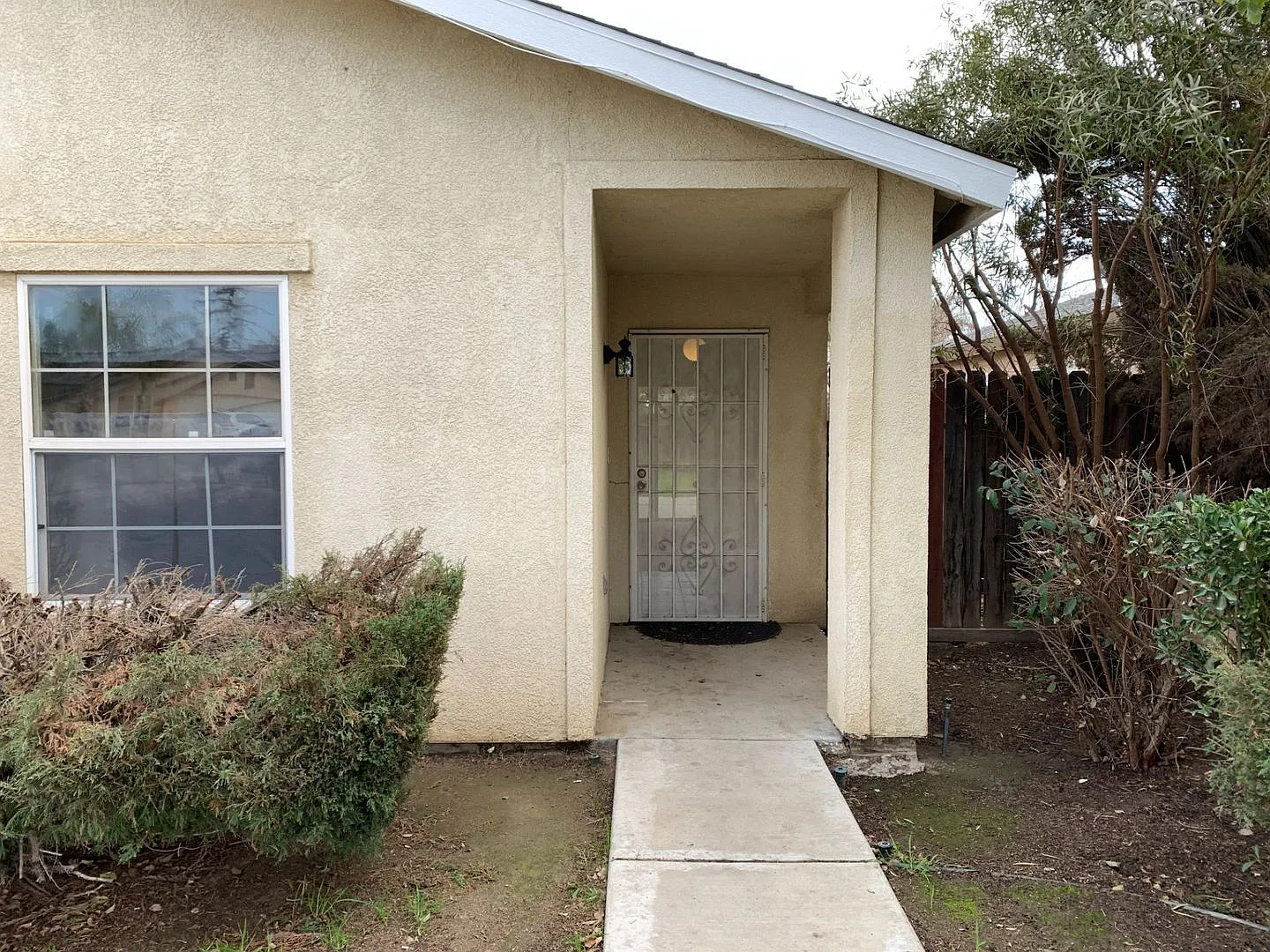6204 Straub Lane - 3+2 in South Bakersfield - — Photo 2