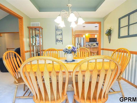 4th image of 8031 Brookfield Dr