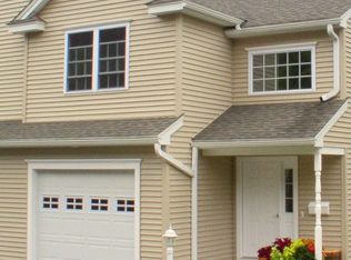 80 Walnut St, Leominster, MA 01453